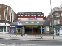 The Mall Heathway Dagenham Shopping Centres Near Dagenham Heathway Tube Station